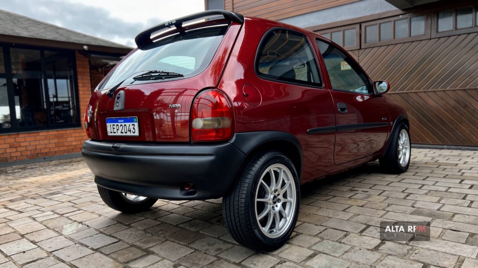 Corsa Turbo - Do Lixo ao Luxo!